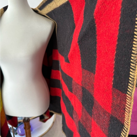 Rare Burberry Mega Check Rainbow Poncho / Cape / Wrap 🌈 Runway Collection Piece - Picture 8 of 13